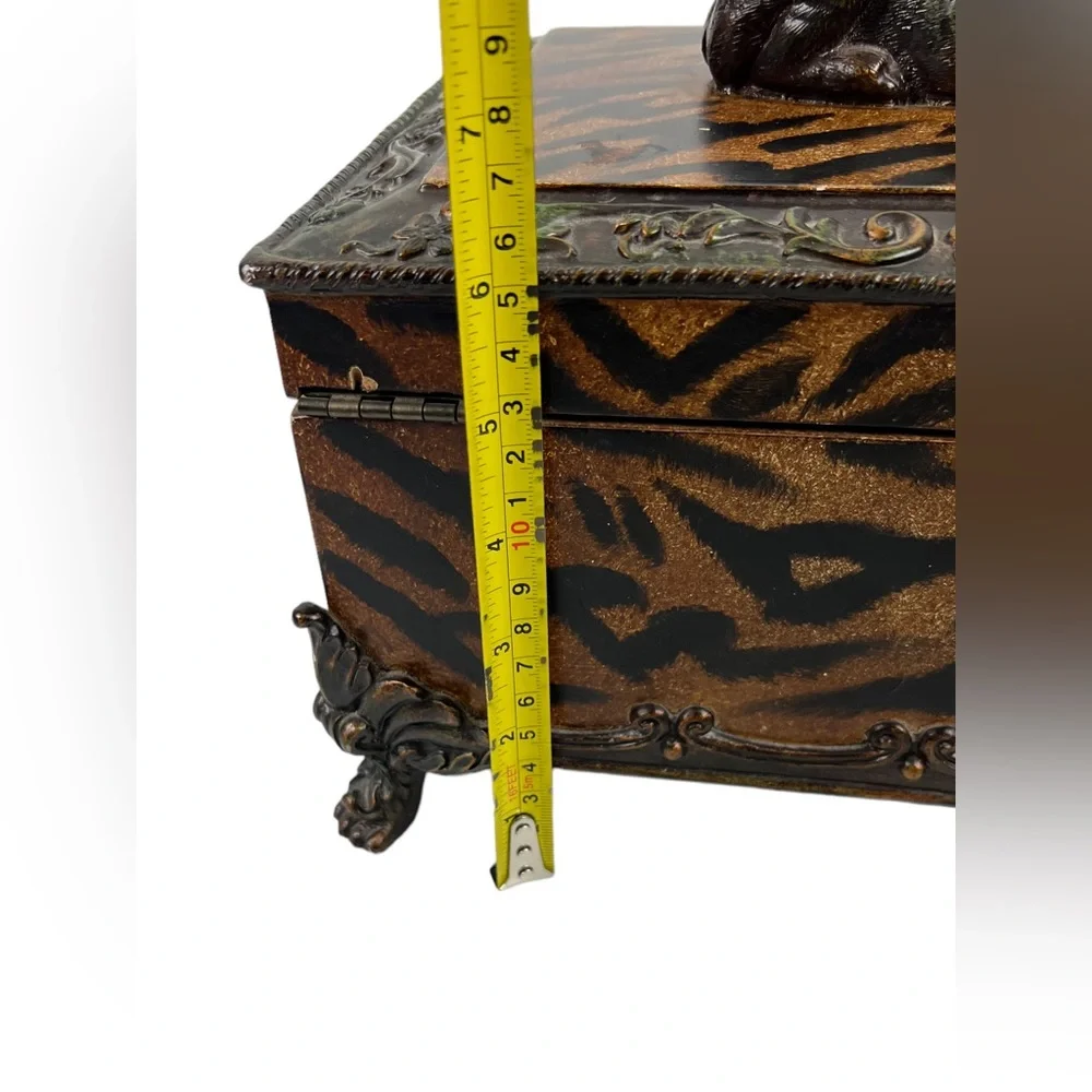 Jewlery Box Tiger Animal Print 11x8x6 Brown Vintage Patina Velvet Lining Rare